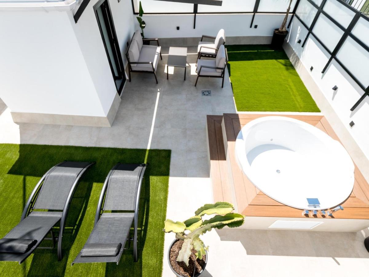 Pj Terraza Privada Banera Exterior Junto Catedral Apartman Sevilla Kültér fotó