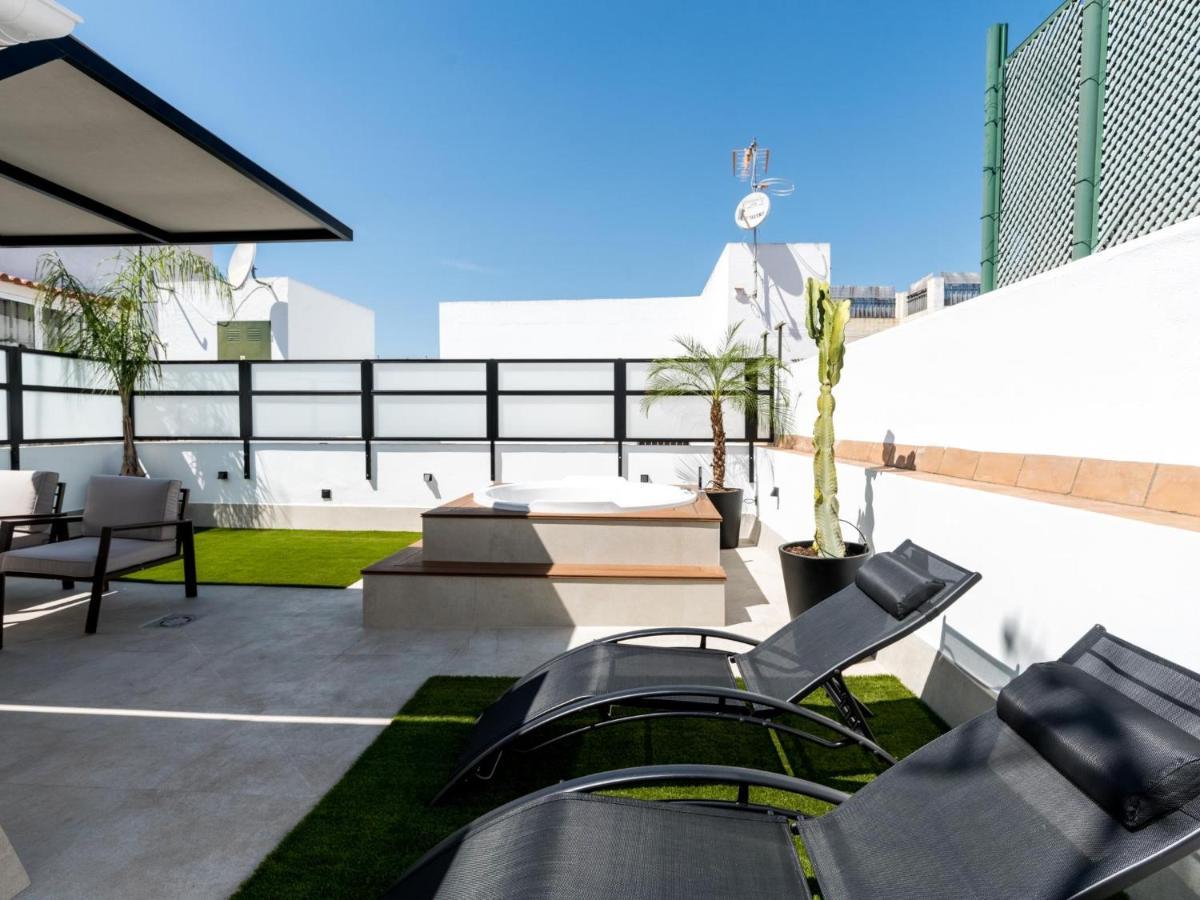 Pj Terraza Privada Banera Exterior Junto Catedral Apartman Sevilla Kültér fotó