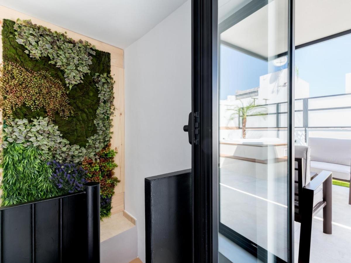 Pj Terraza Privada Banera Exterior Junto Catedral Apartman Sevilla Kültér fotó